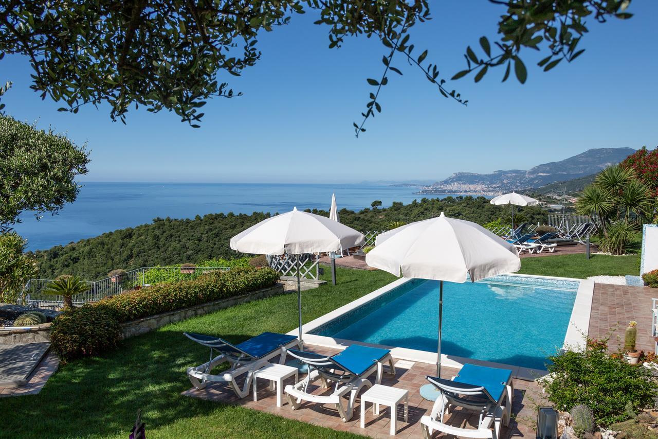 Villa Montefontane Camporosso  Exteriör bild